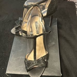 Formal dress sandals